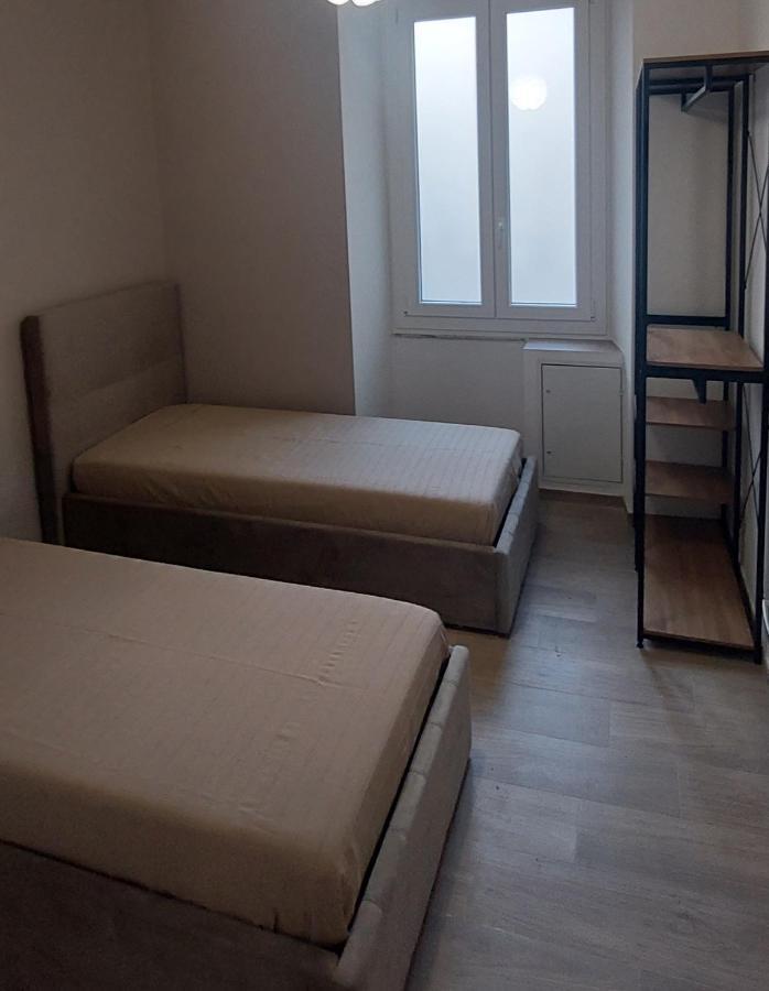 Fiumara Mall Apartment Genova Esterno foto